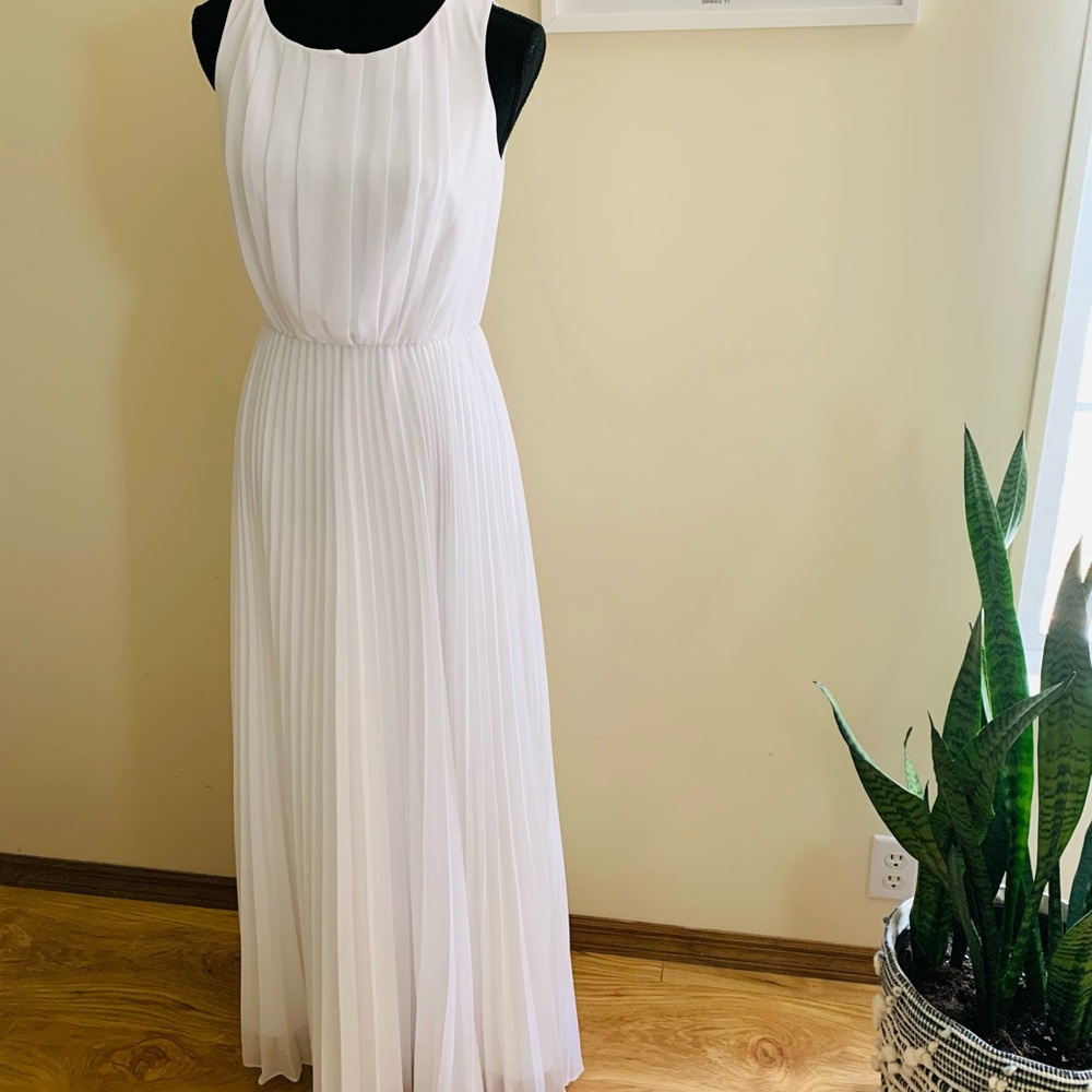 Like new white maxi!